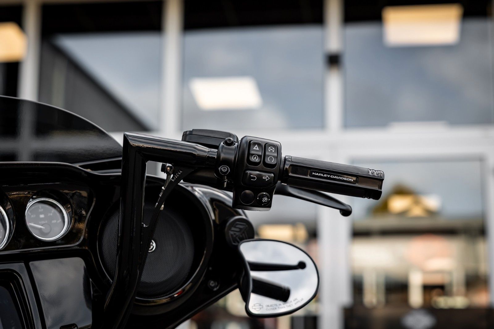 Fahrzeugabbildung Harley-Davidson STREET GLIDE SPECIAL 114 KESSTECH - LAST EDITION