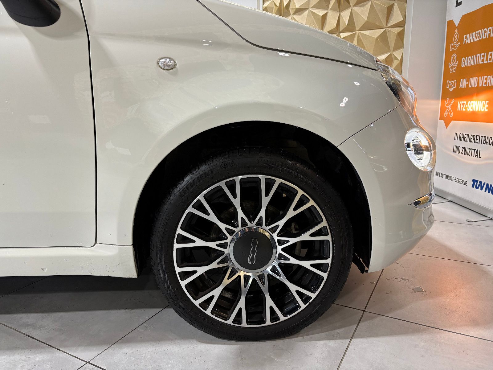 Fahrzeugabbildung Fiat 500 Dolcevita/PANO/PDC/KLIMA/DAB/TEMPOMAT/BLUETO