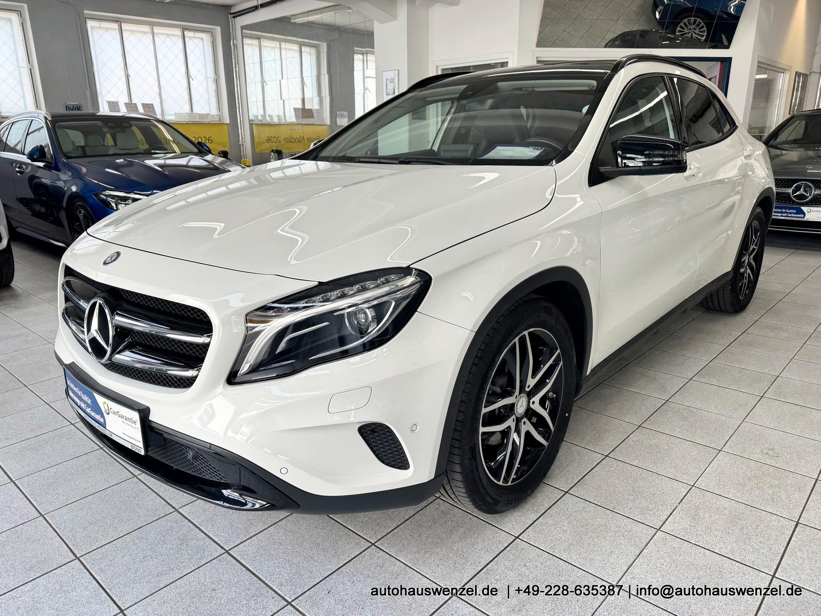 Mercedes-Benz GLA 180 6-Gang - nur 61 tkm - PANO KAM STANDHEIZ