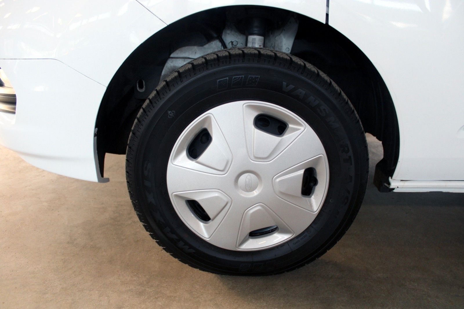 Fahrzeugabbildung Ford Transit Custom TREND LANG L2 KLIMA + Allwetter