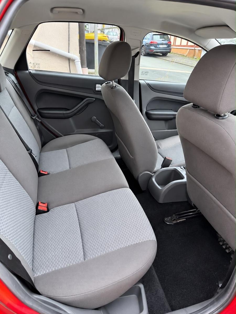 Ford Focus 2007 — photo 10