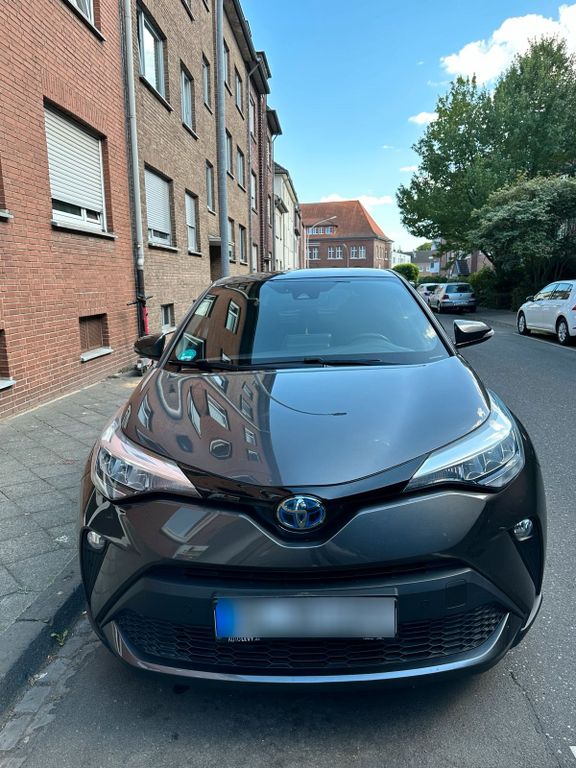 Image of Toyota C-HR