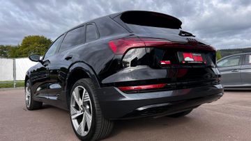 Audi Q8 e-tron - 3
