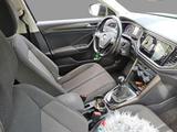 Volkswagen T-Roc Style 1.5 TSI ACC+NAVI+BT+USB+SHZ+LM - : Geländewagen, Us