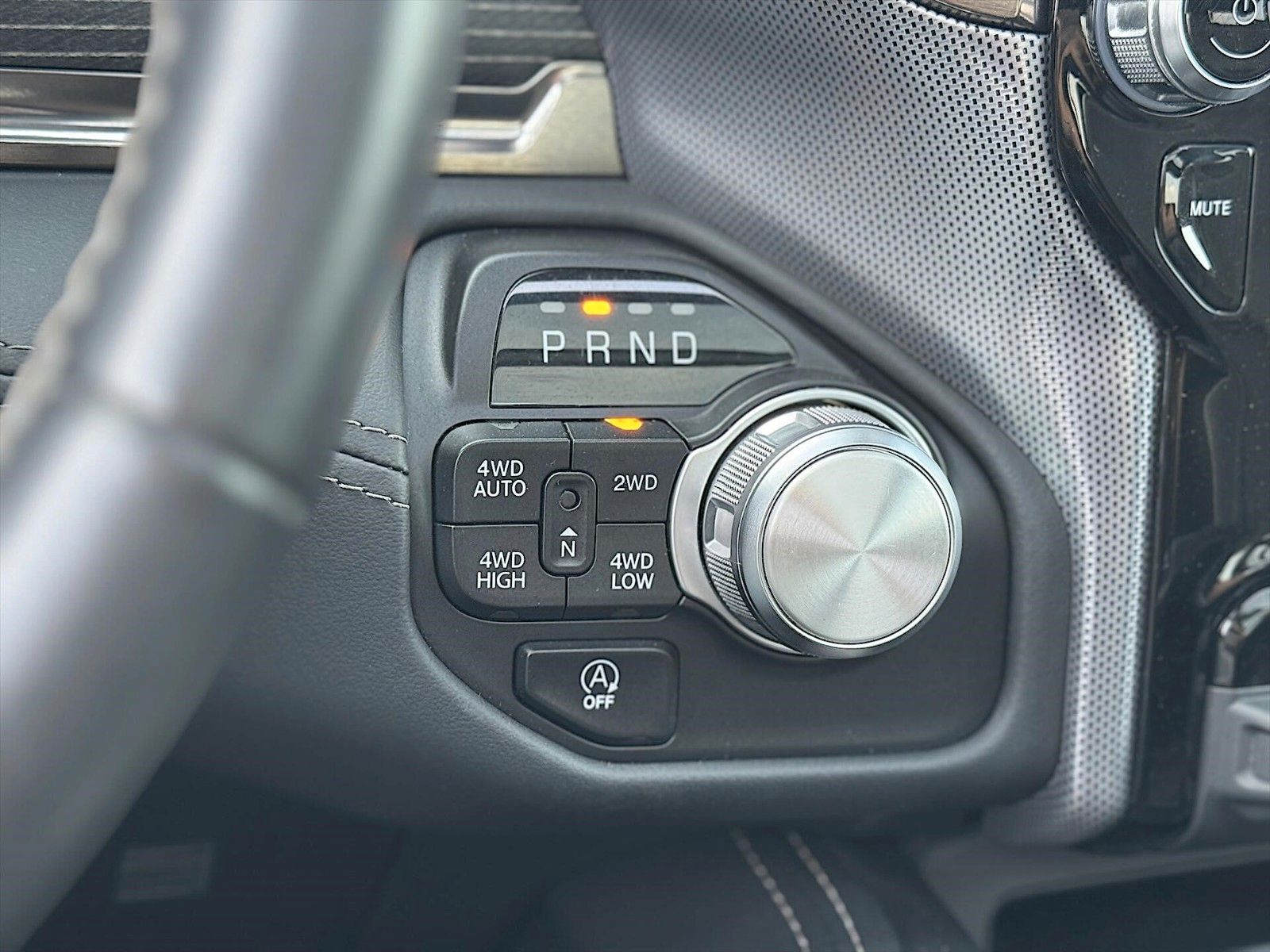 Fahrzeugabbildung Dodge RAM 5.7 V8 HEMI LIMITED 4x4 *Pano*360*Luft*ACC*