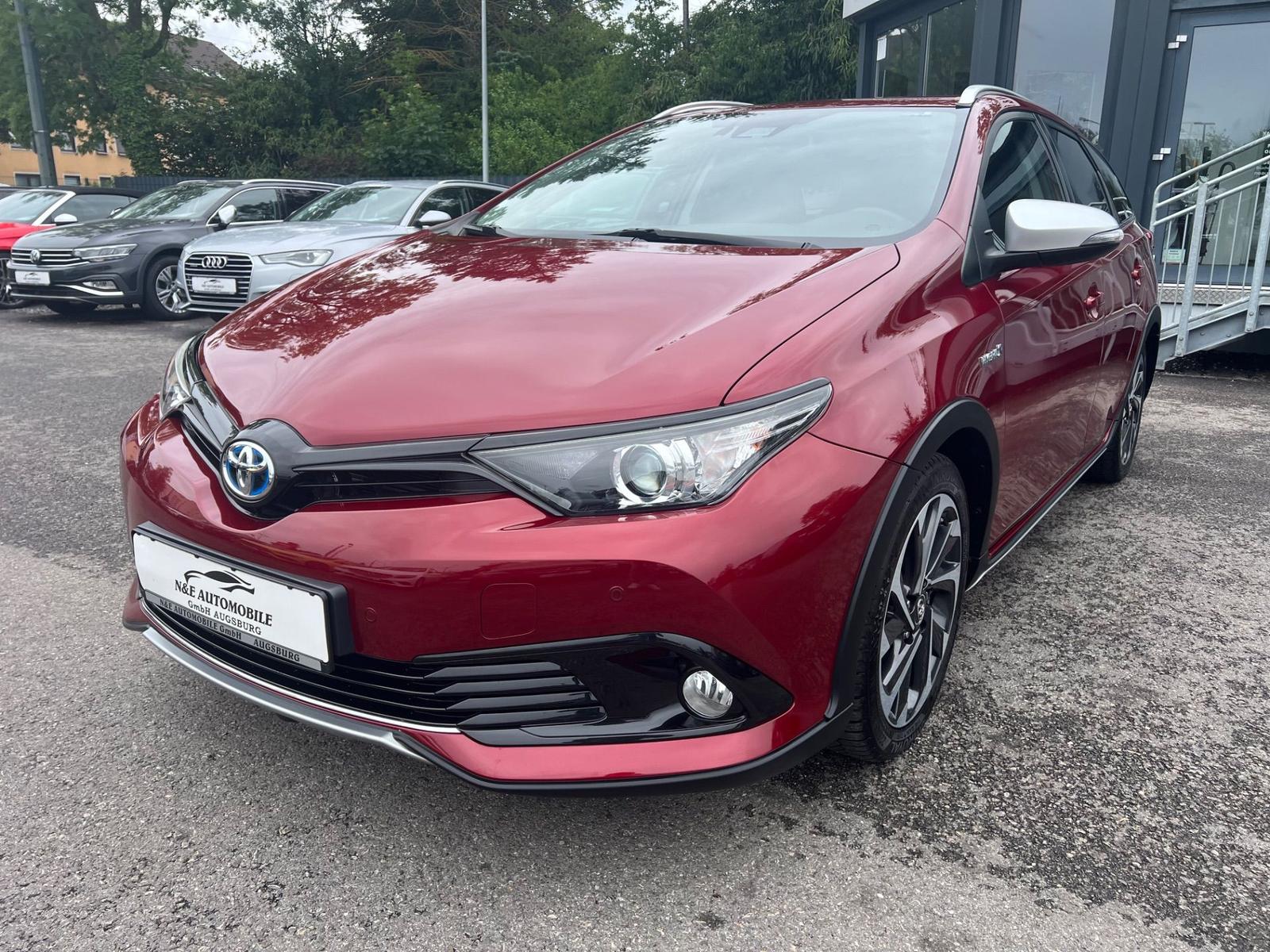 Toyota Auris 1.8 (Hybrid) Free Style Touring Sports
