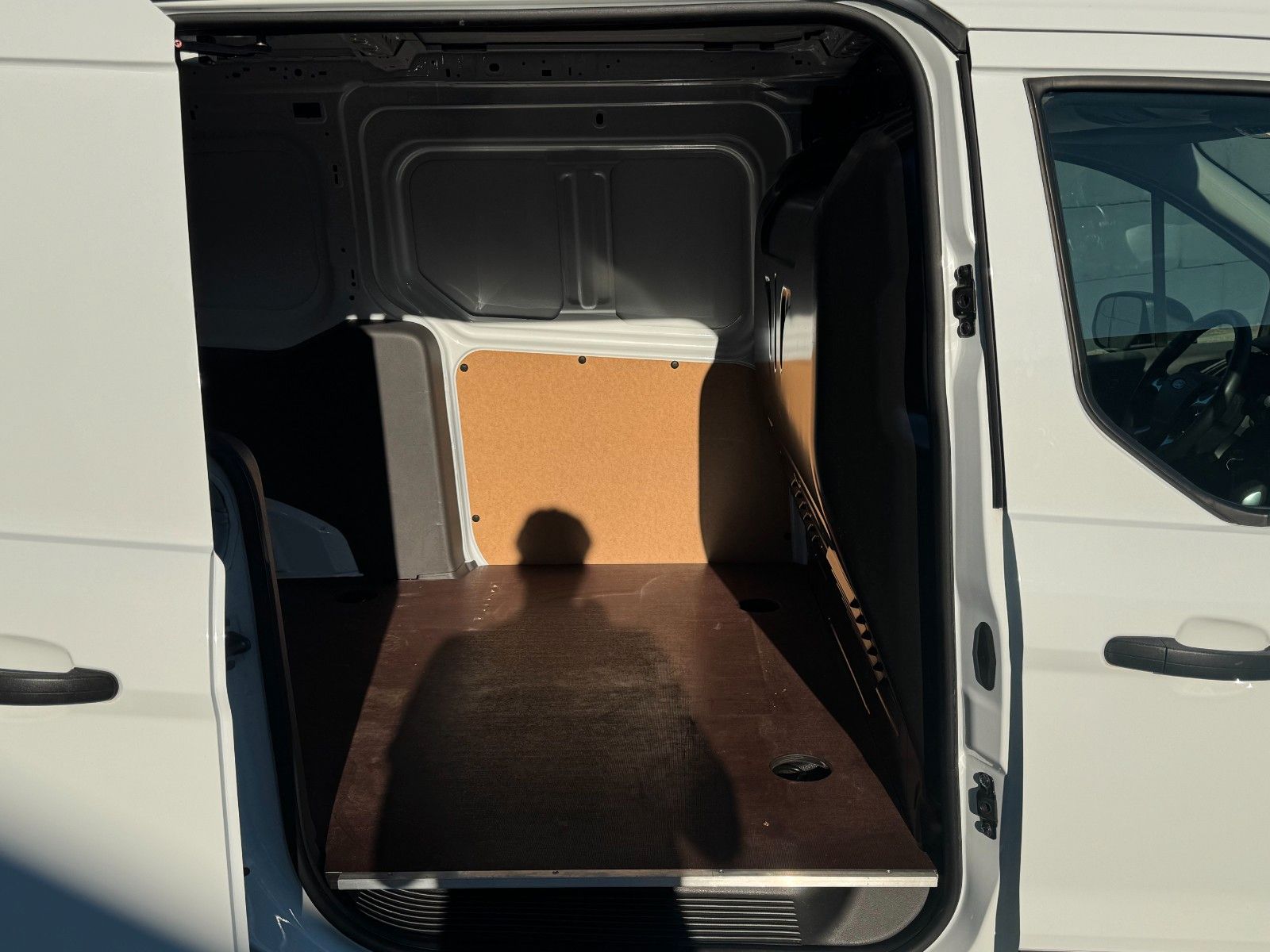 Fahrzeugabbildung Ford Transit Connect 230 L2 Autm. Trend 4d AHK