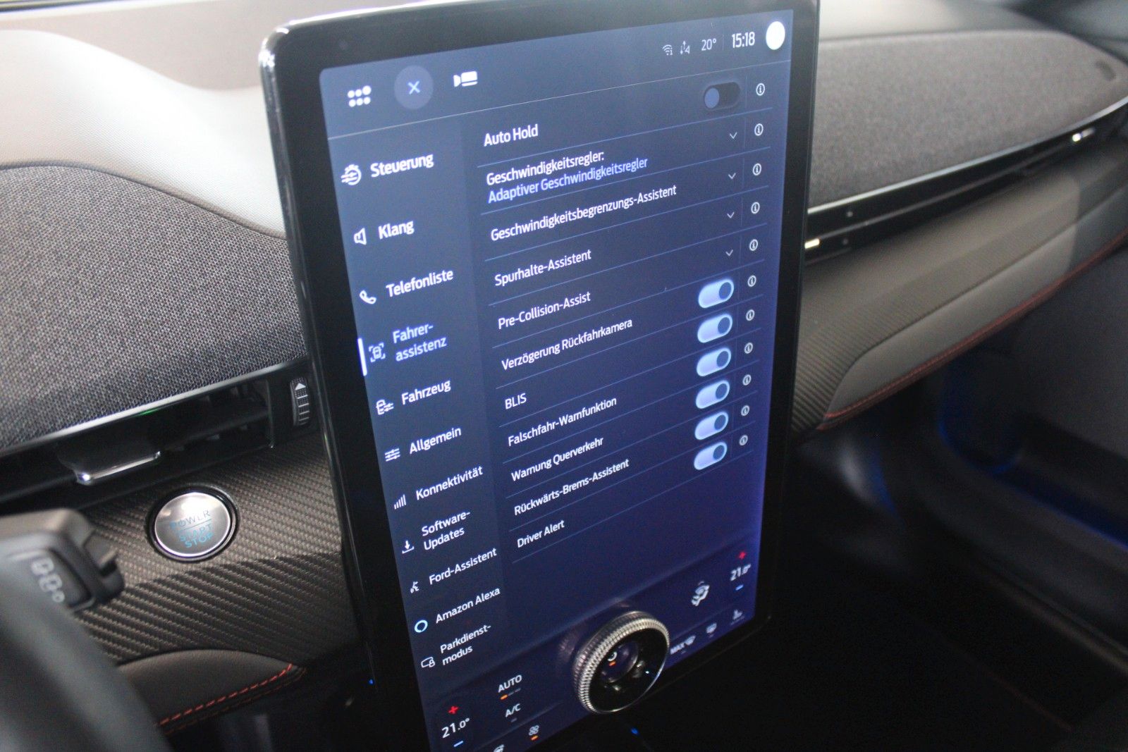 Fahrzeugabbildung Ford Mustang Mach-E AWD Matrix-LED ACC NAVI LEDER CAM