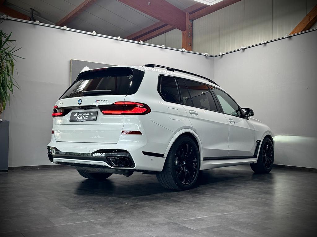 BMW X7 M60