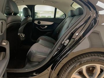 Mercedes C 200 - 12