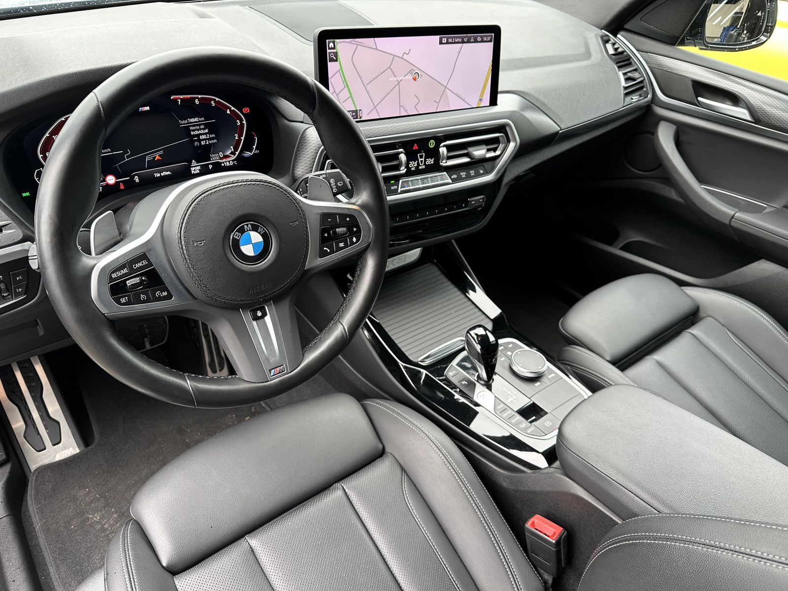 Fahrzeugabbildung BMW X3 xDrive30i M-Sport NAV+LED+AHK+HIFI+19ZOLL+LHZ