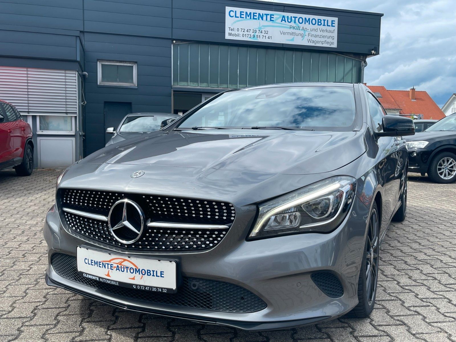 MERCEDES-BENZ CLA 200 *Navi.*Pano.*AHK*CarPlay*Avantgarde*