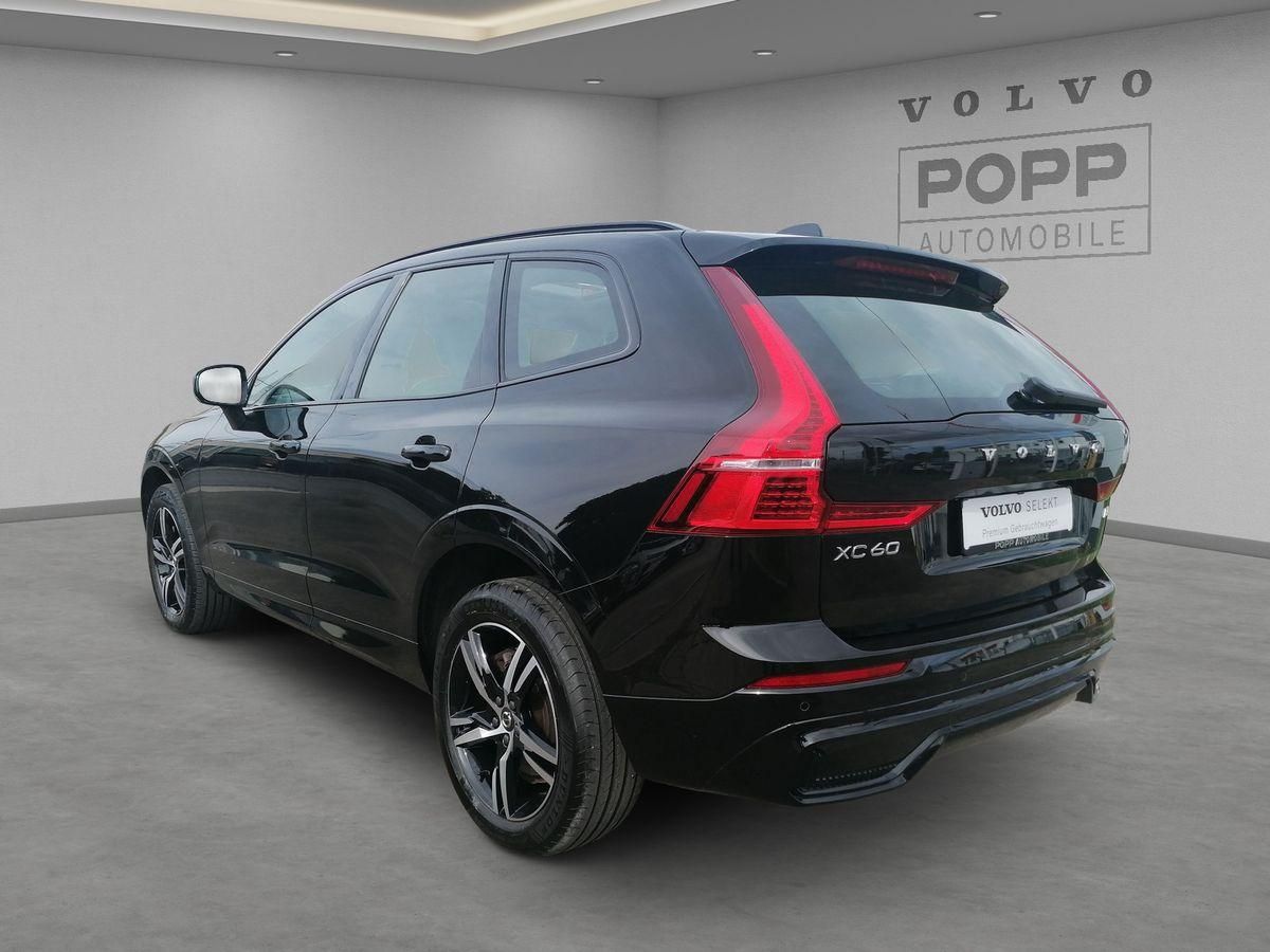 Volvo XC60 B4 FWD R Design ACC CAM H/K LHZ PANO imagem 3
