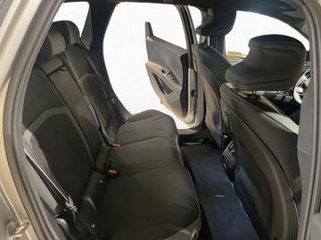 2026 BMW IX3 缩略图 11