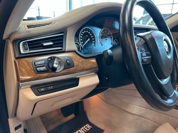 BMW 740 *Softclose*Memory*Spurwächsel*BI-XENON*
