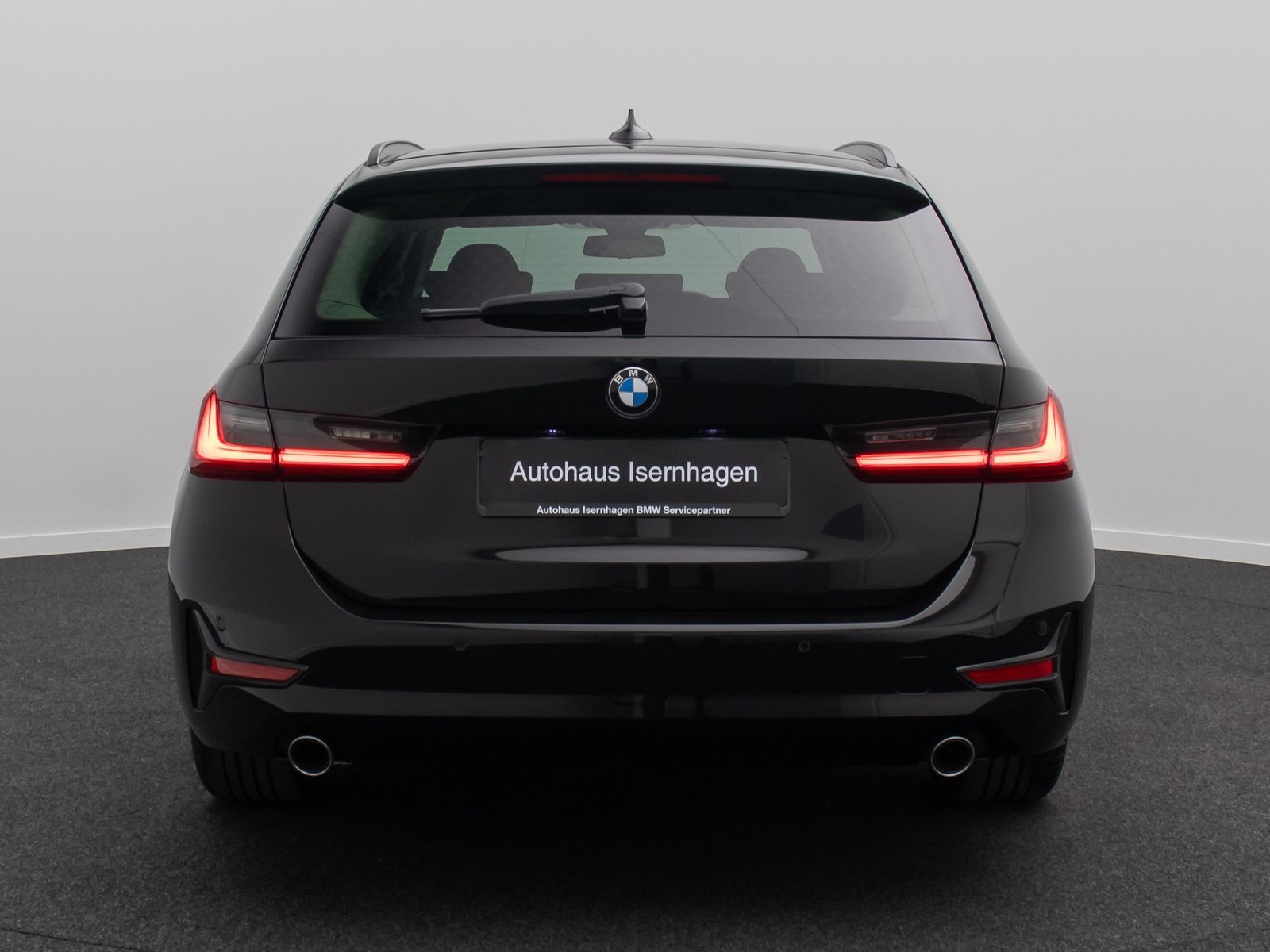 Fahrzeugabbildung BMW 318d DAB CockPitPro Fernlichtassist PDC Sport