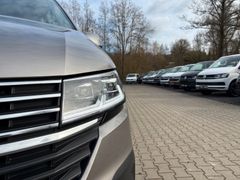 Fahrzeugabbildung Volkswagen T6.1 Multivan Comfortl. Navi LED Sitzh AHK Kamer