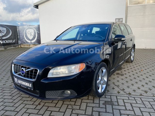 Volvo V70 D5 Momentum/BLIS/Leder/Bi-Xenon/Tempomat/PDC