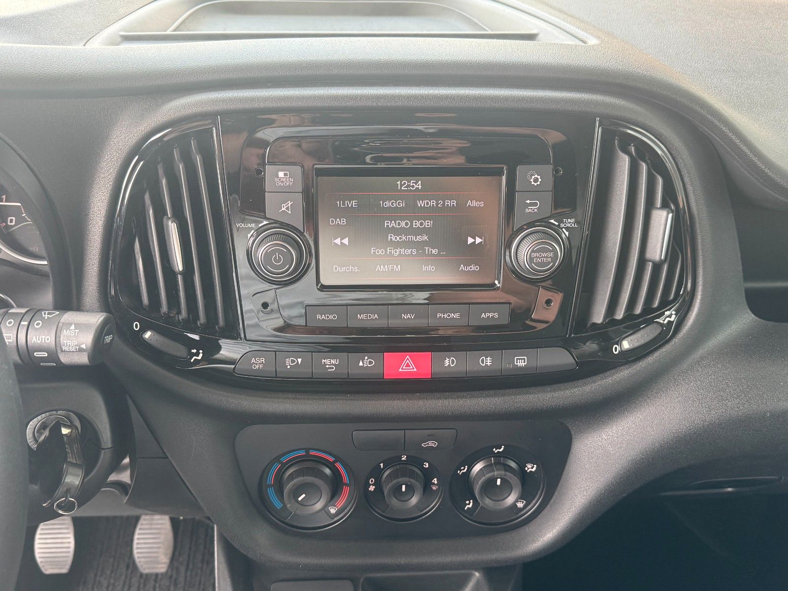Fahrzeugabbildung Fiat Doblo SX Kasten Innenausbau/Navi/1.Hand