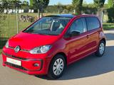 Volkswagen up! move up! *wenig KM *PDC*Klima - Volkswagen up! in Mannheim