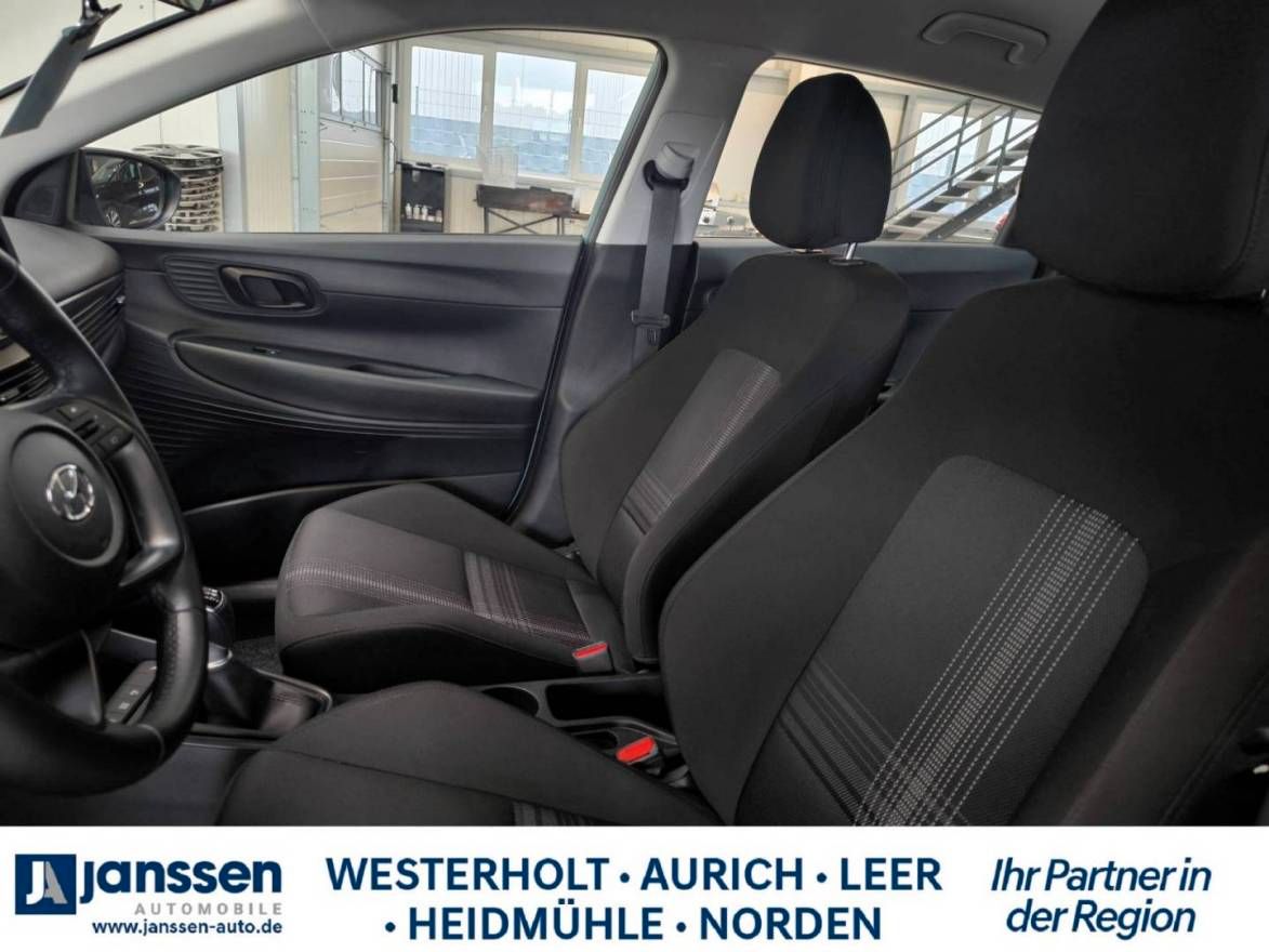 Fahrzeugabbildung Hyundai BAYON Select Winterpaket,PDC hinten,Klima,Start
