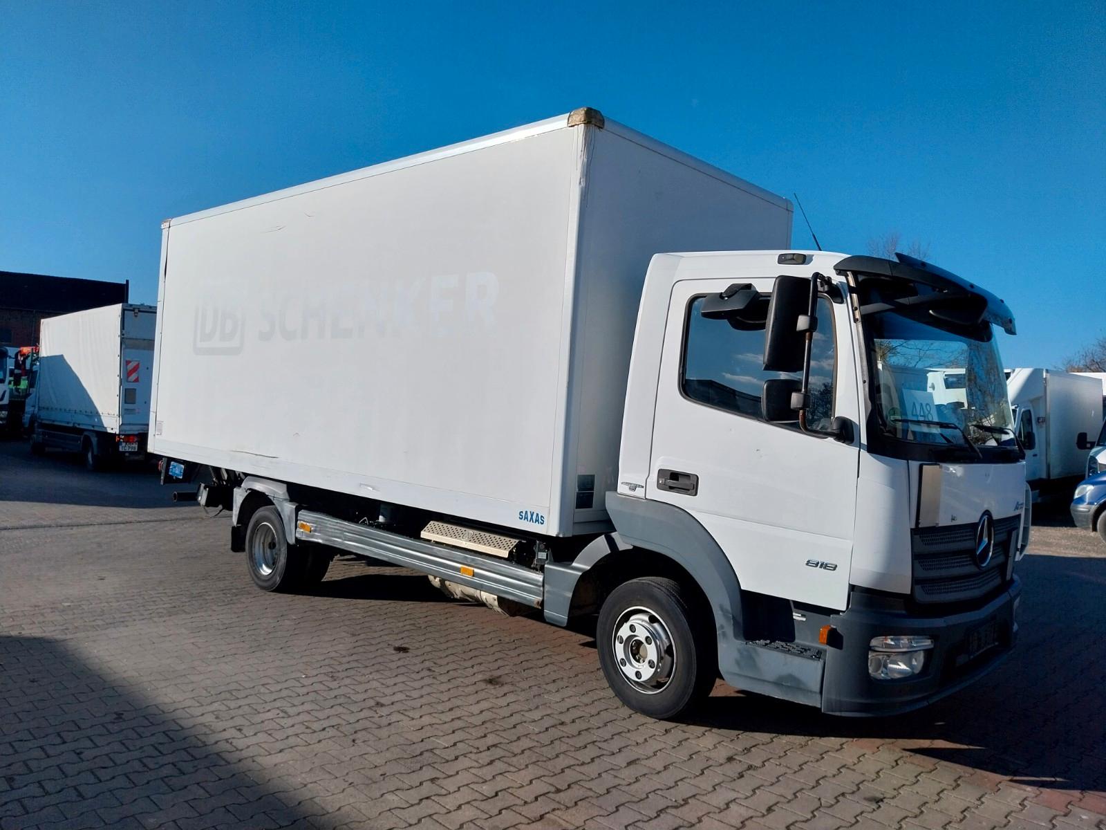 Mercedes-Benz Atego 3, 818, geschl. Kasten mit Ladebordwand