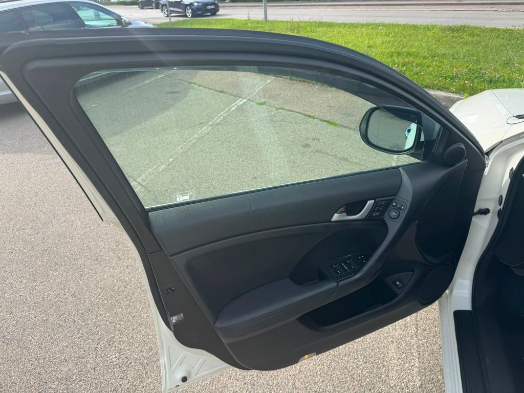 HONDA Accord 29