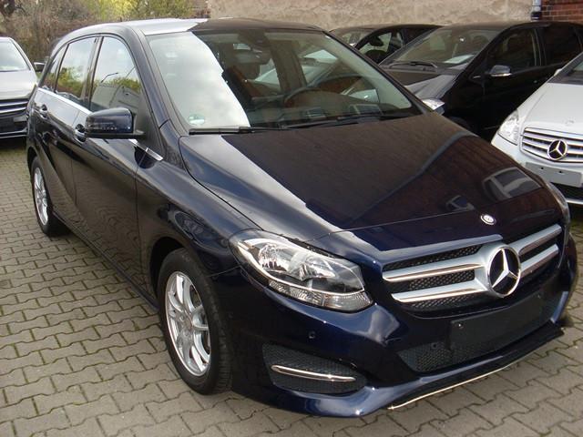 Mercedes-Benz B 180