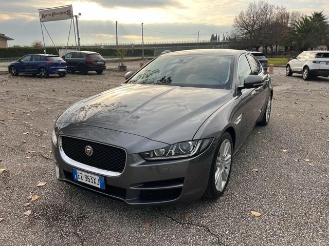 Jaguar JAGUAR XE 2.0 D Turbo 180CV aut. Prestige SOLO C