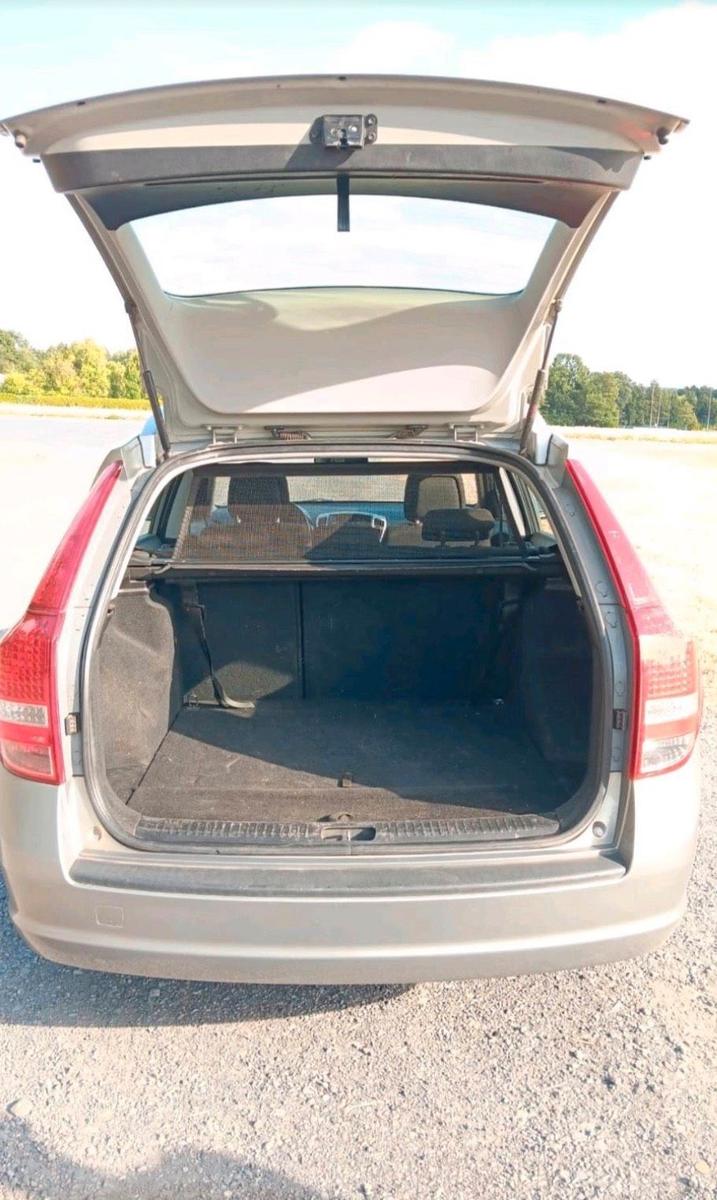 Kia cee'd 2011 — photo 7
