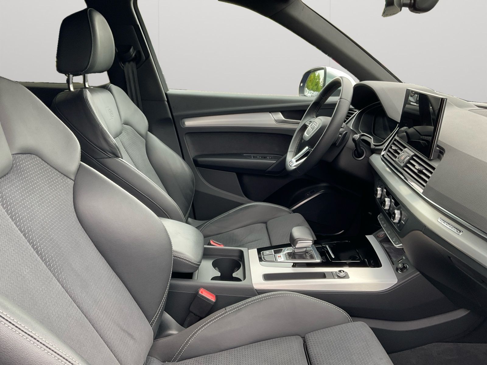 Audi SQ5 - Bild 16