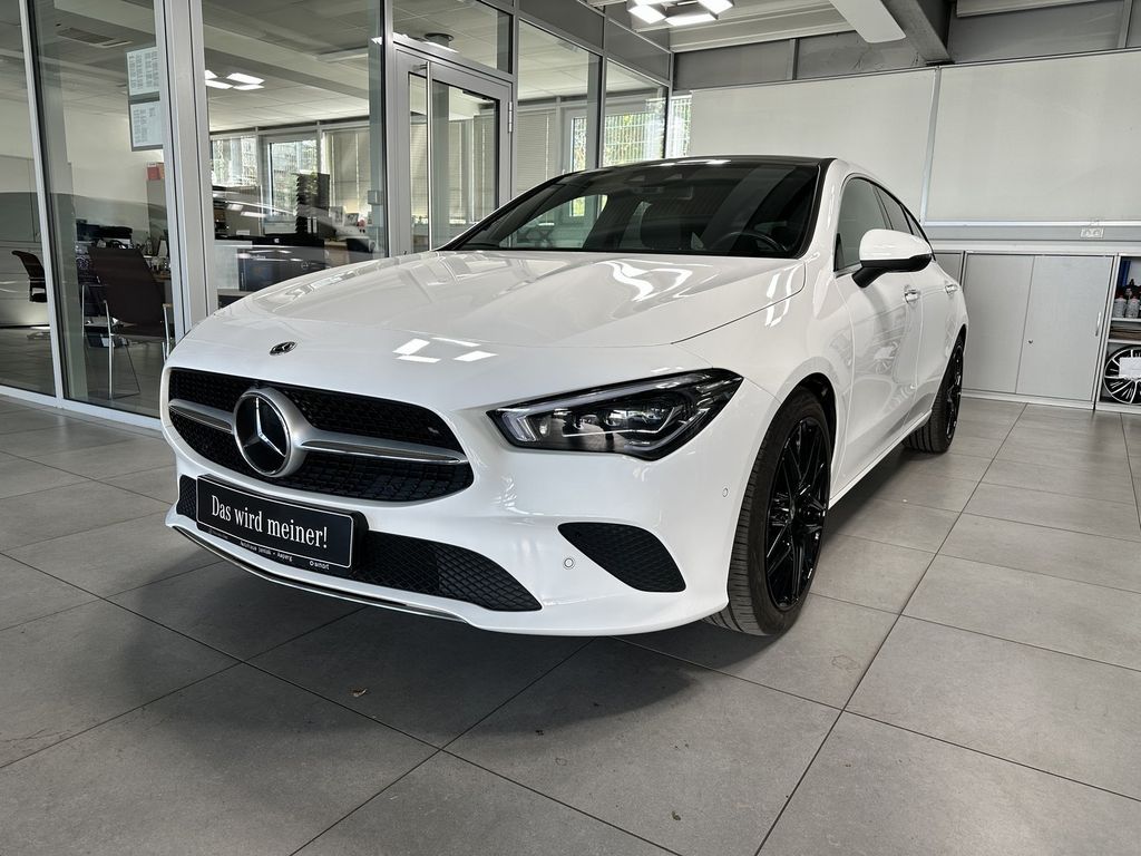 Image of Mercedes-Benz CLA 200