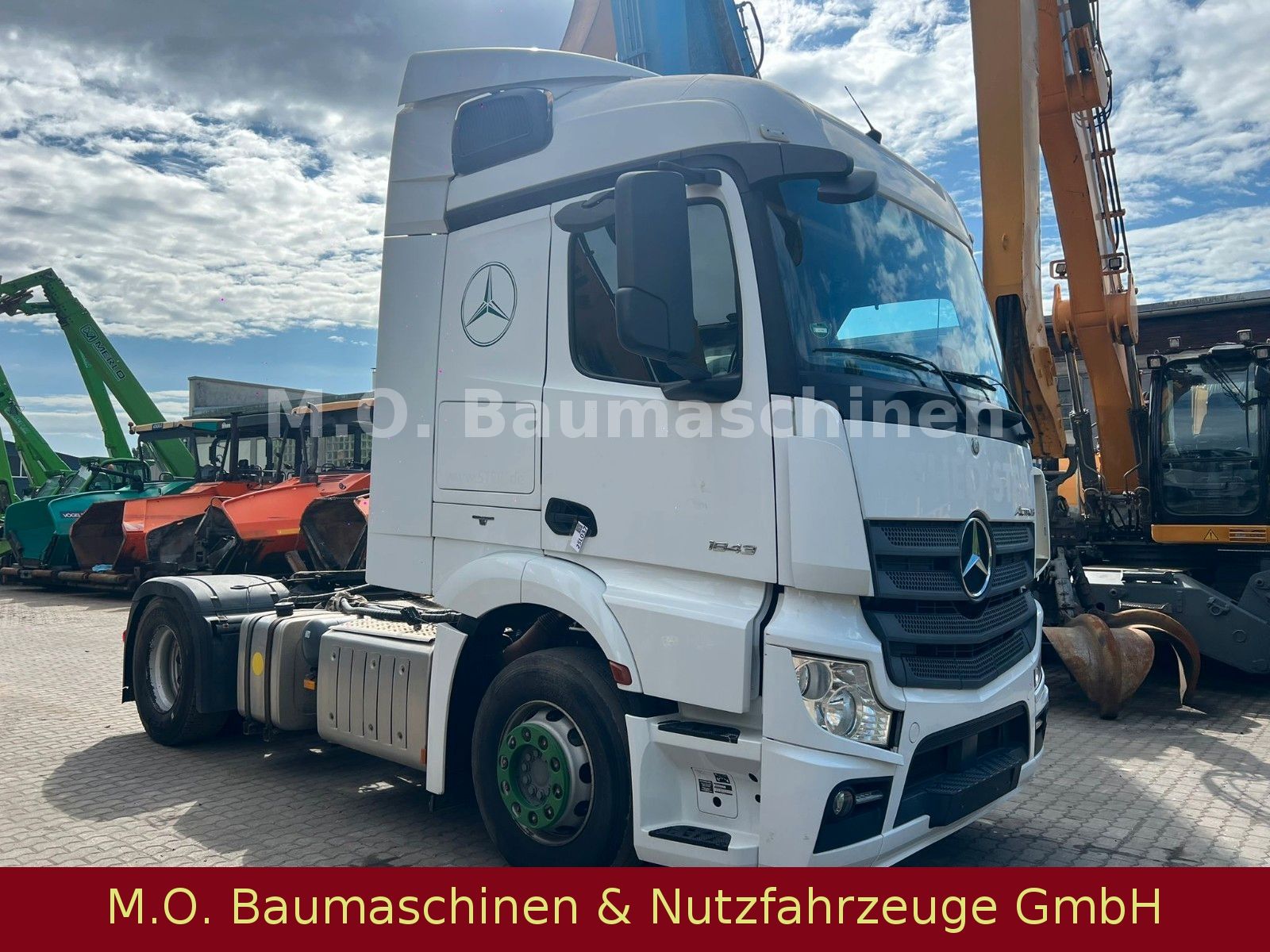 Fahrzeugabbildung Mercedes-Benz Actros 1843 / Euro 6 / AC/ Kipphydr.