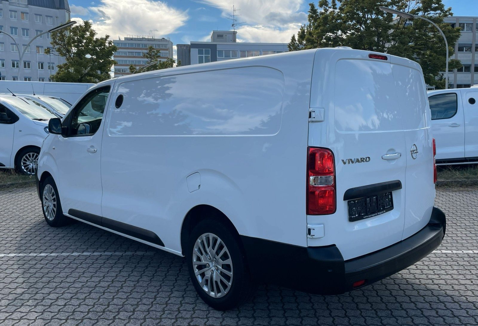 Opel Vivaro L3 WÜRTH Regale Klima 360° Kamera PDC imagem 3