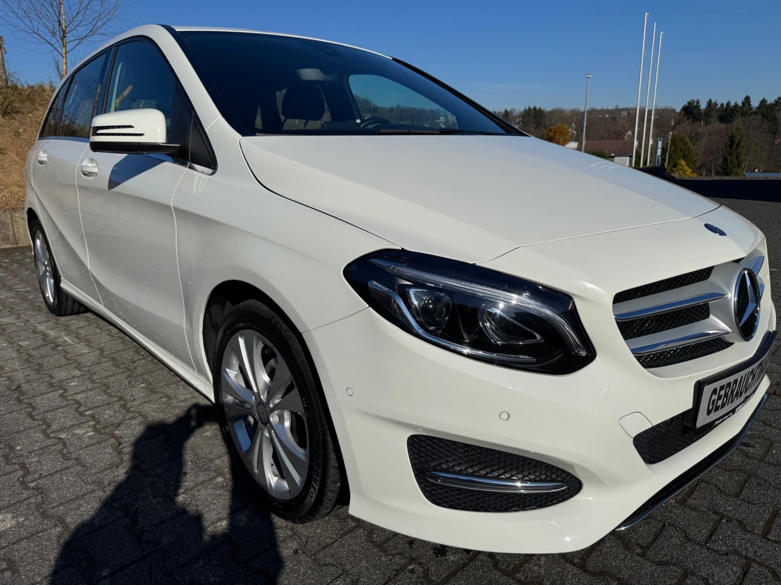 Mercedes-Benz B 180 CDI-Automatik-Xenon-Navi-nur 71000 km