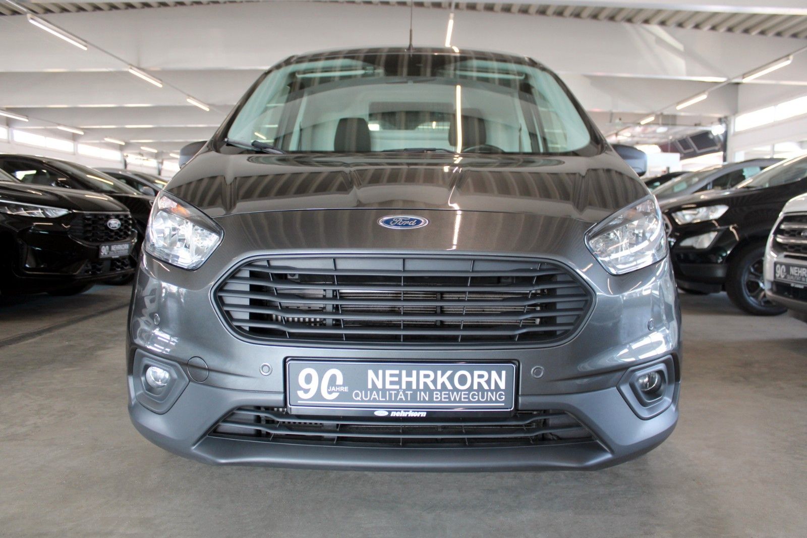 Fahrzeugabbildung Ford Transit Courier TDCI TREND KLIMA AHK WinterPaket