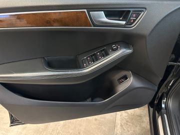 Audi Q5 3.2 FSI quattro *Kamera*Klima*Xenon*Panorama*