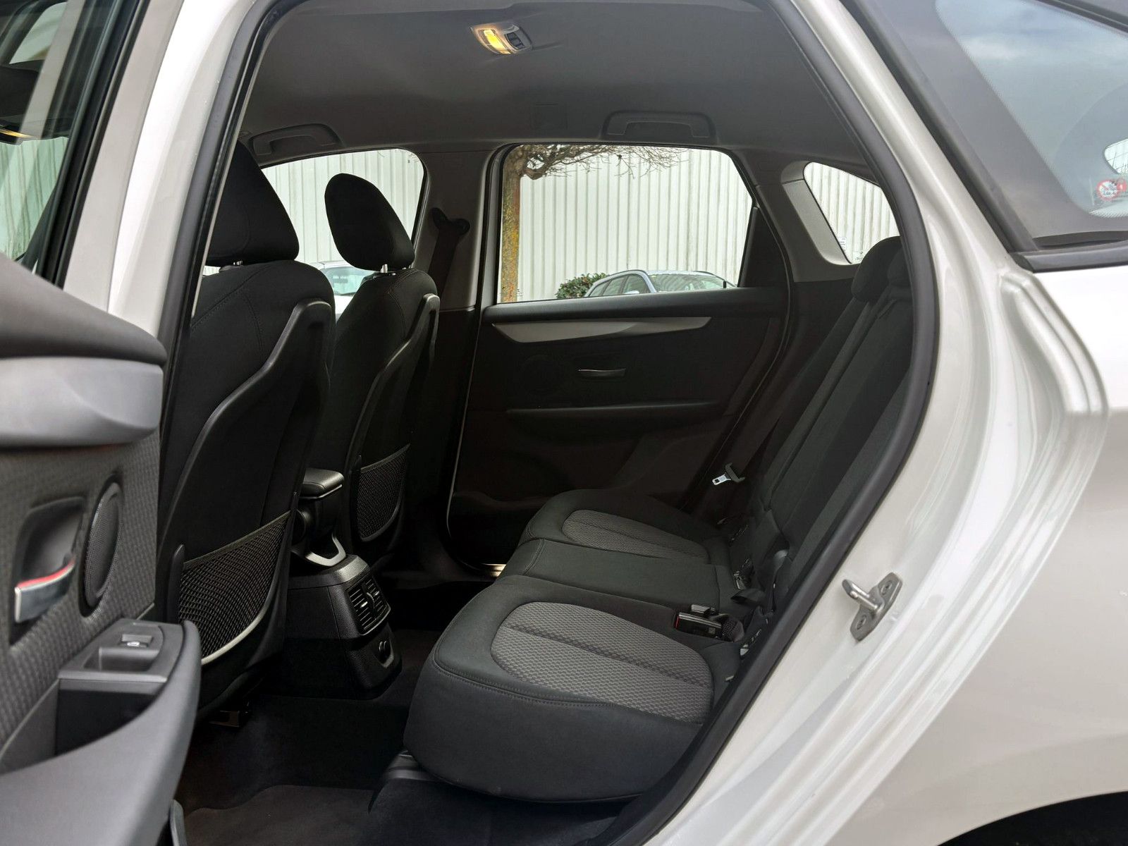 Fahrzeugabbildung BMW 218i Active Tourer Adv. Steptr. ACC PDC KAM Navi