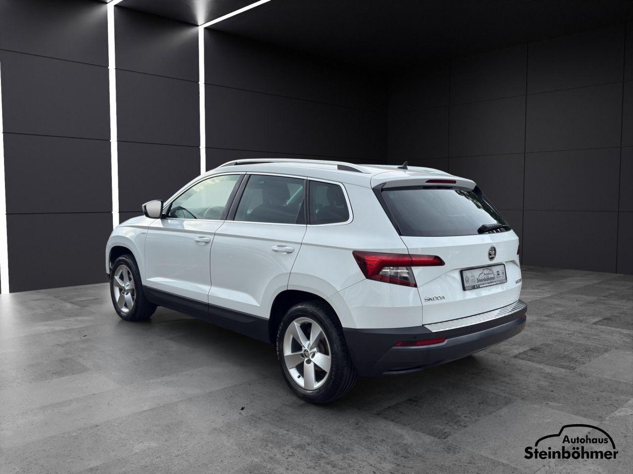 Skoda Karoq 1.5TSI DSG Ambition AHK LED ACC Bluetooth