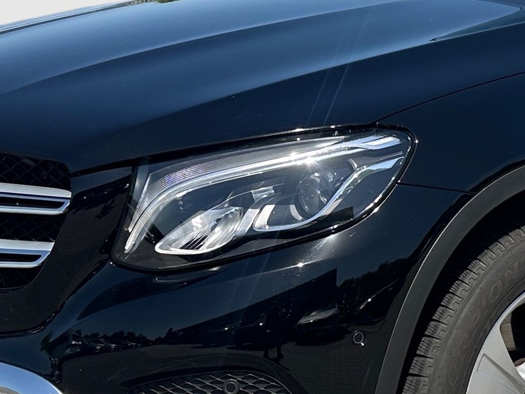 Fahrzeugabbildung Mercedes-Benz GLC 250 4M LUXURY LED SHZ Tempomat KAM CD