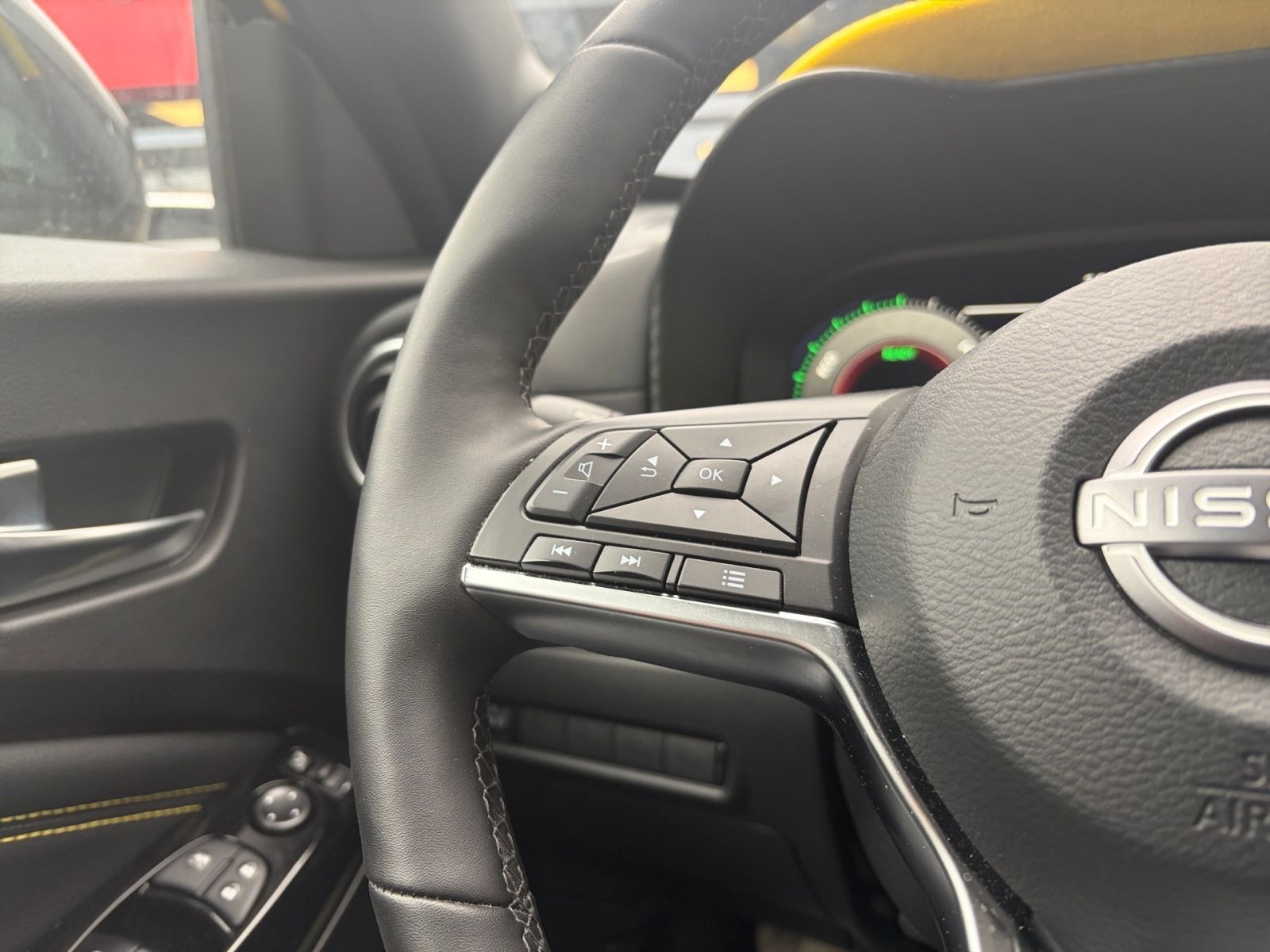 Fahrzeugabbildung Nissan Juke 1.6 Hybrid N-Sport Hybrid*SHZ*Navi*Kamera*