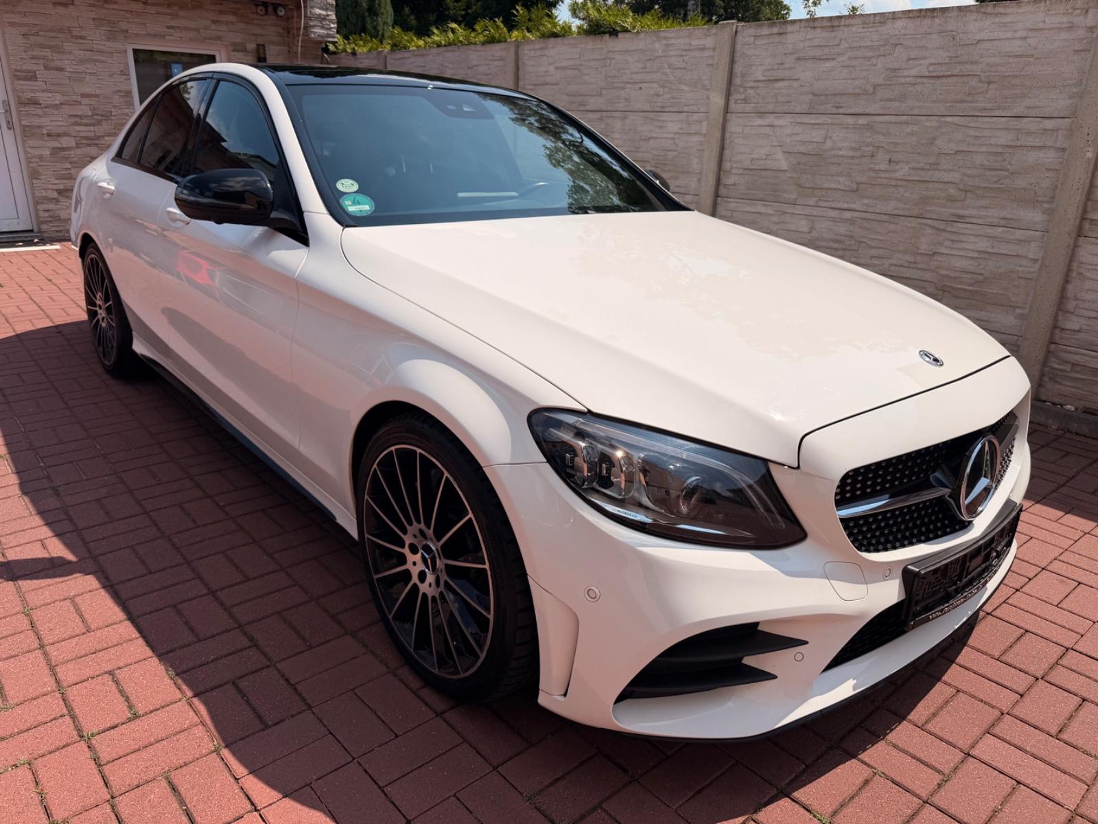 Mercedes-Benz C 300 d AMG-STYLING+PANO+BURMESTER+LED+MEMORY