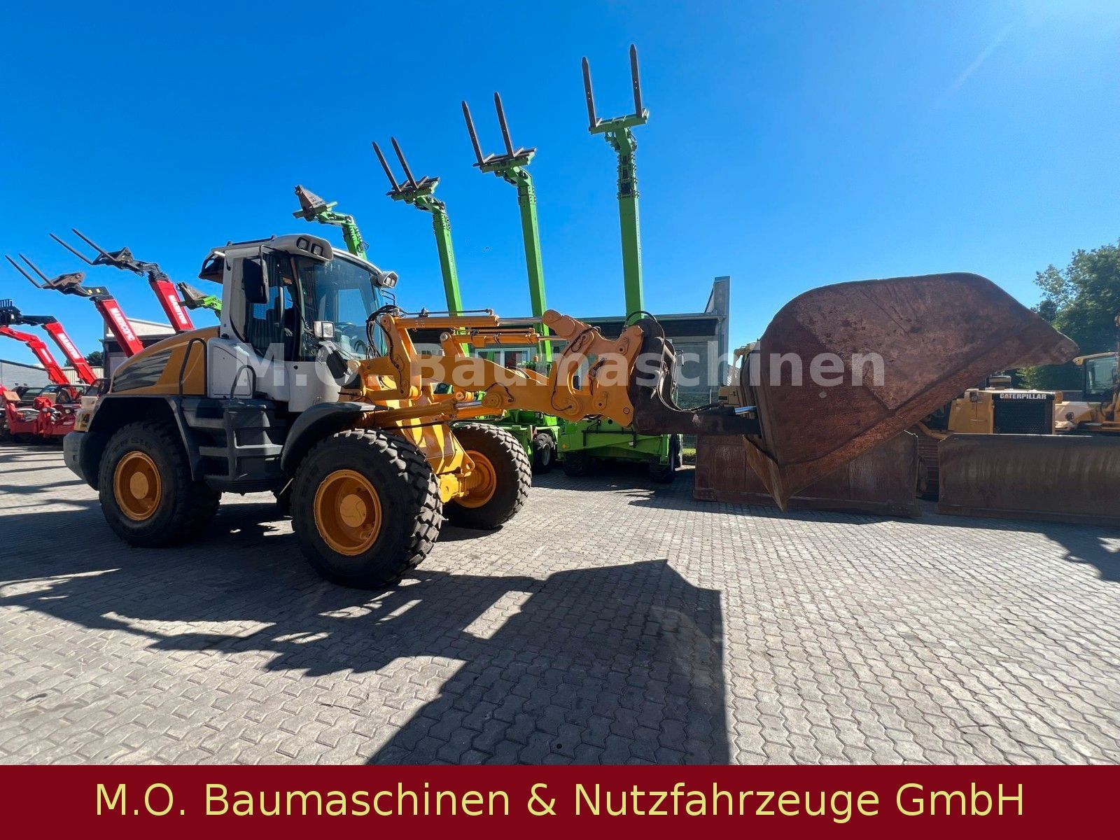 Fahrzeugabbildung Liebherr L524 /SW / AC/ Hochkippschaufel/Neue Reifen !