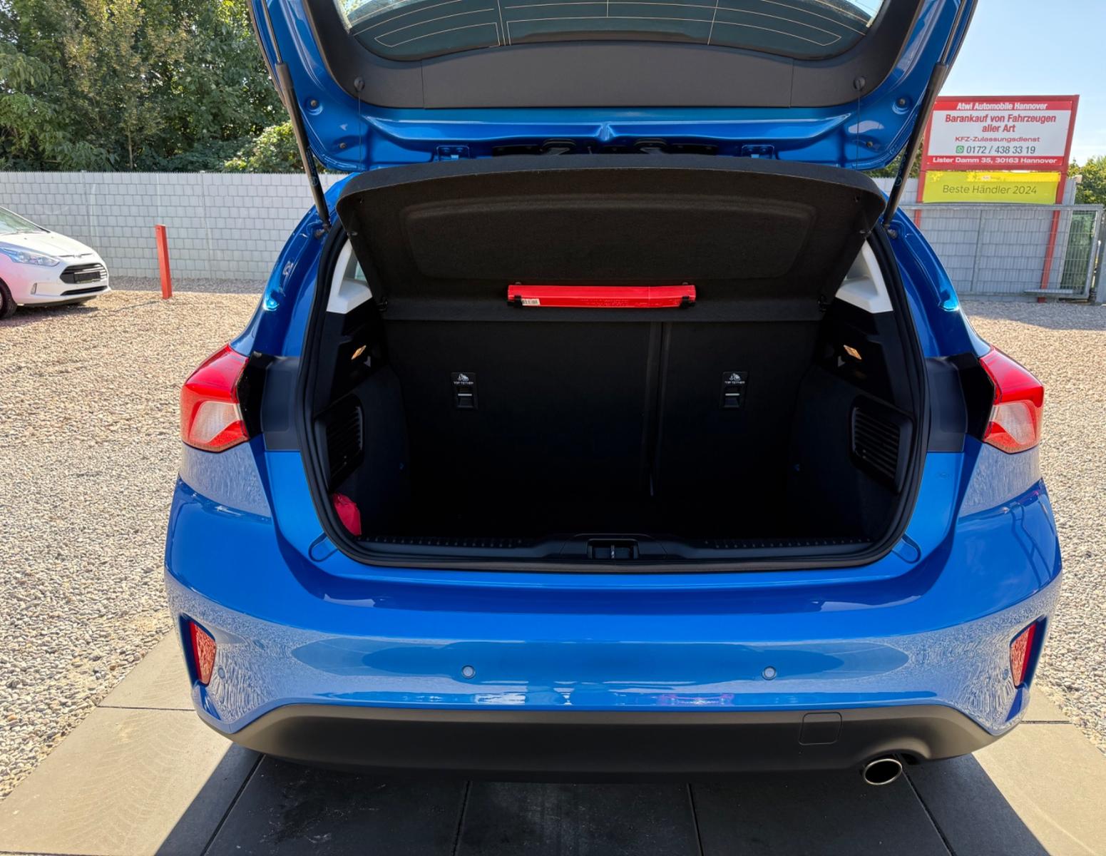 Ford Focus Titanium Sportsitze Sport Lenkrad