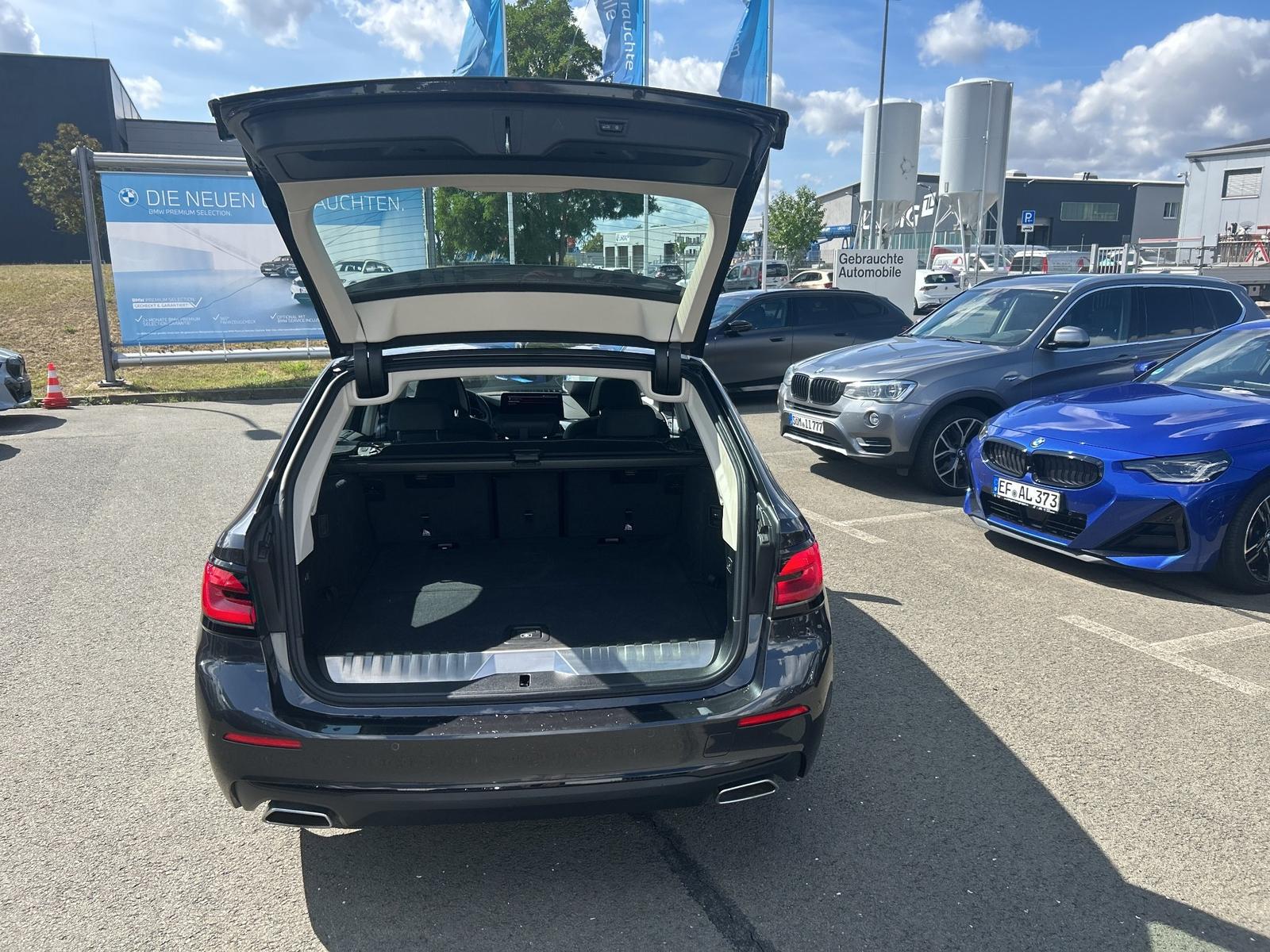 BMW 530e Tour LASER PANO Head-Up Komfortsitz Laserli