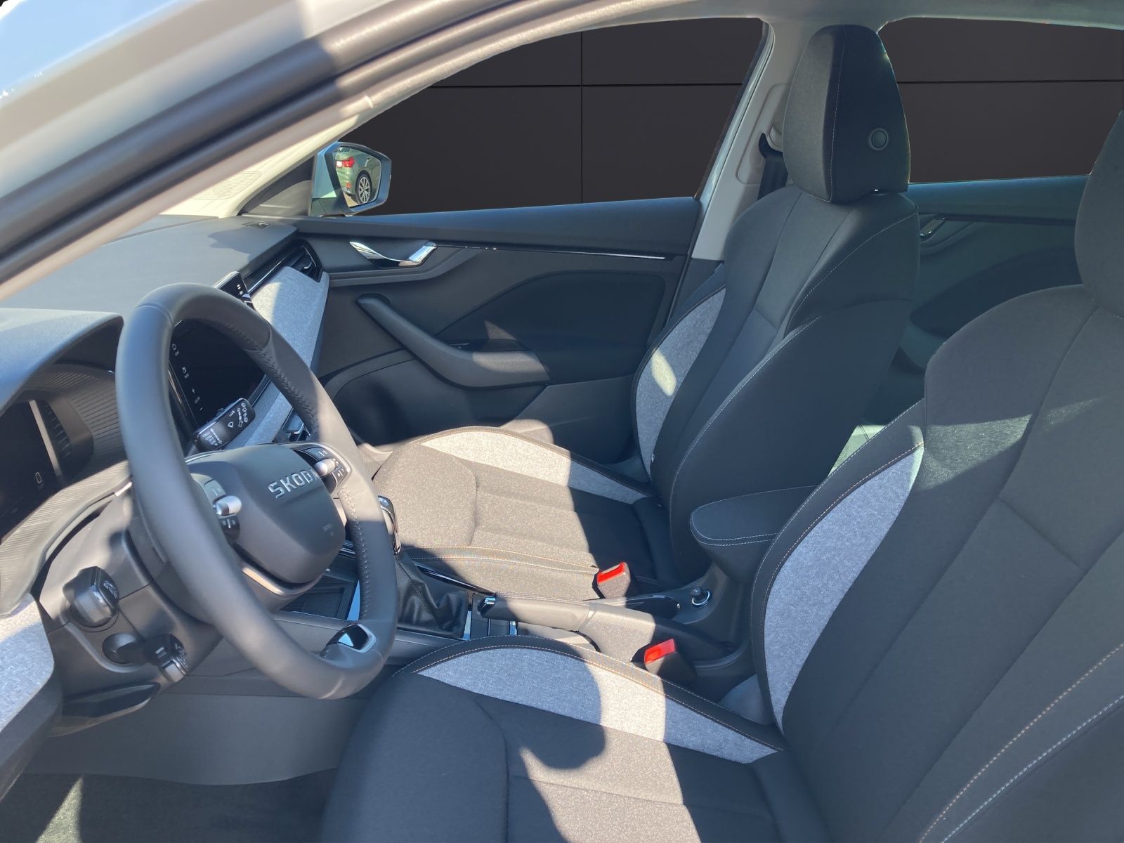 Fahrzeugabbildung SKODA Scala Tour DSG, Navi, Digital Cockpit