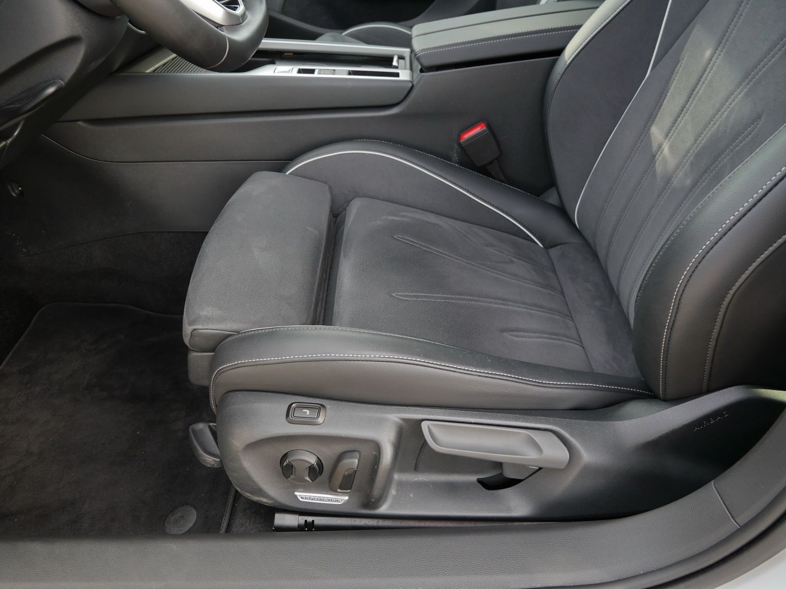 Volkswagen Passat Variant - Bild 22