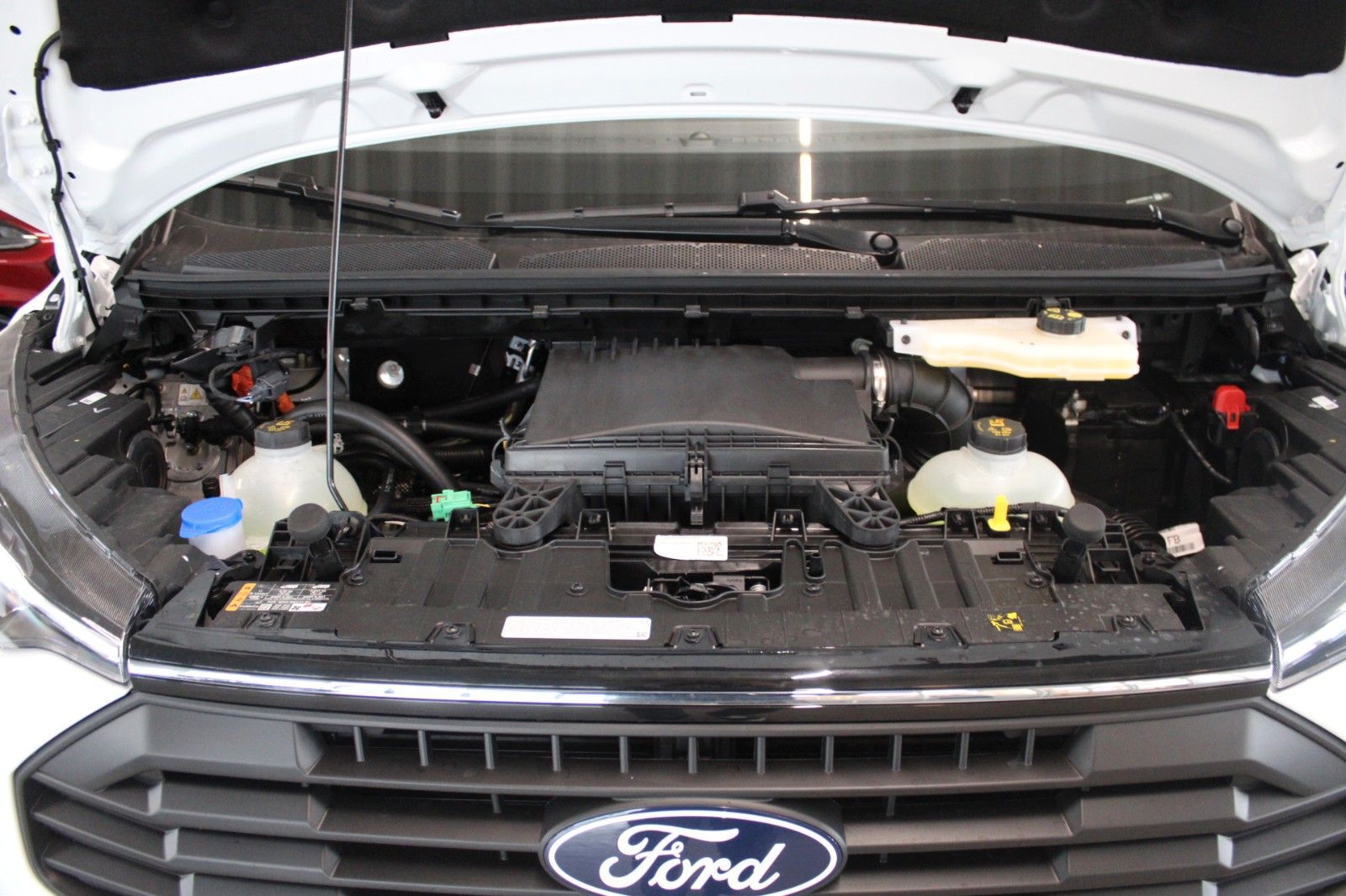 Fahrzeugabbildung Ford Transit Custom TREND PHEV L1 LED CAM Technologie