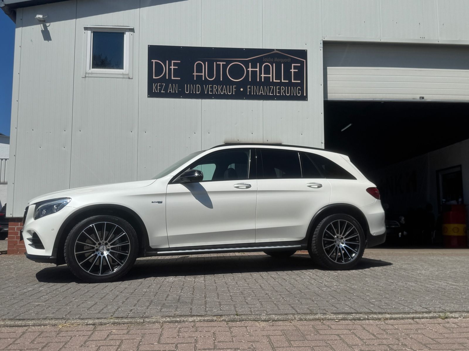 MERCEDES-BENZ GLC 43 AMG*Standheizung*Night*Carbon*LED*1 Hd.