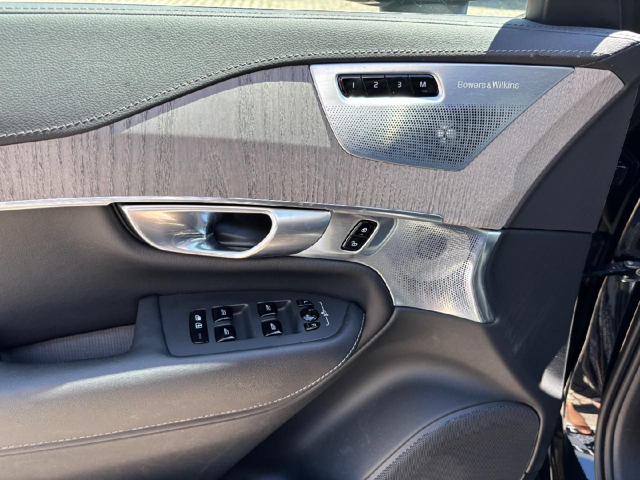 Fahrzeugabbildung Volvo XC90 Ultimate Bright AWD